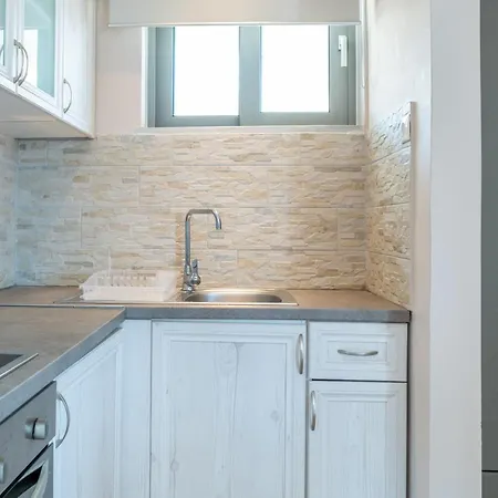 Aspa Holidays Apartment *